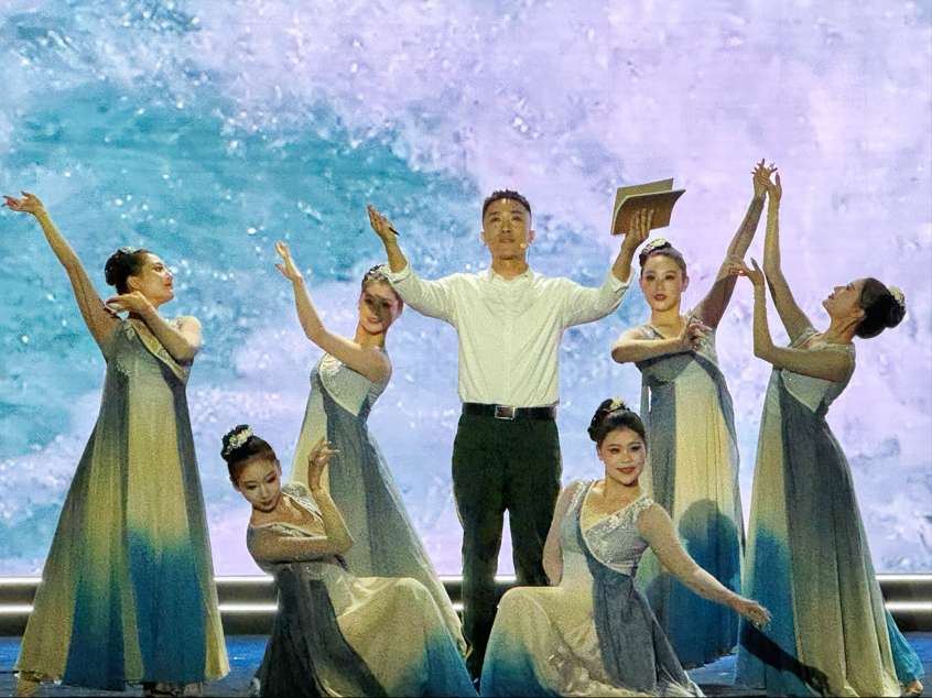 以青春笔墨，书写长江新故事——“湖北文学之夜”活力绽放